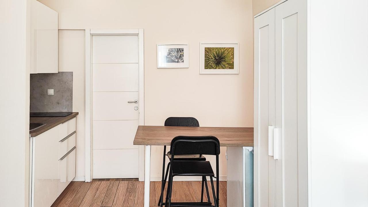 Filinhome Papa Studio 1 Novi Sad Luaran gambar