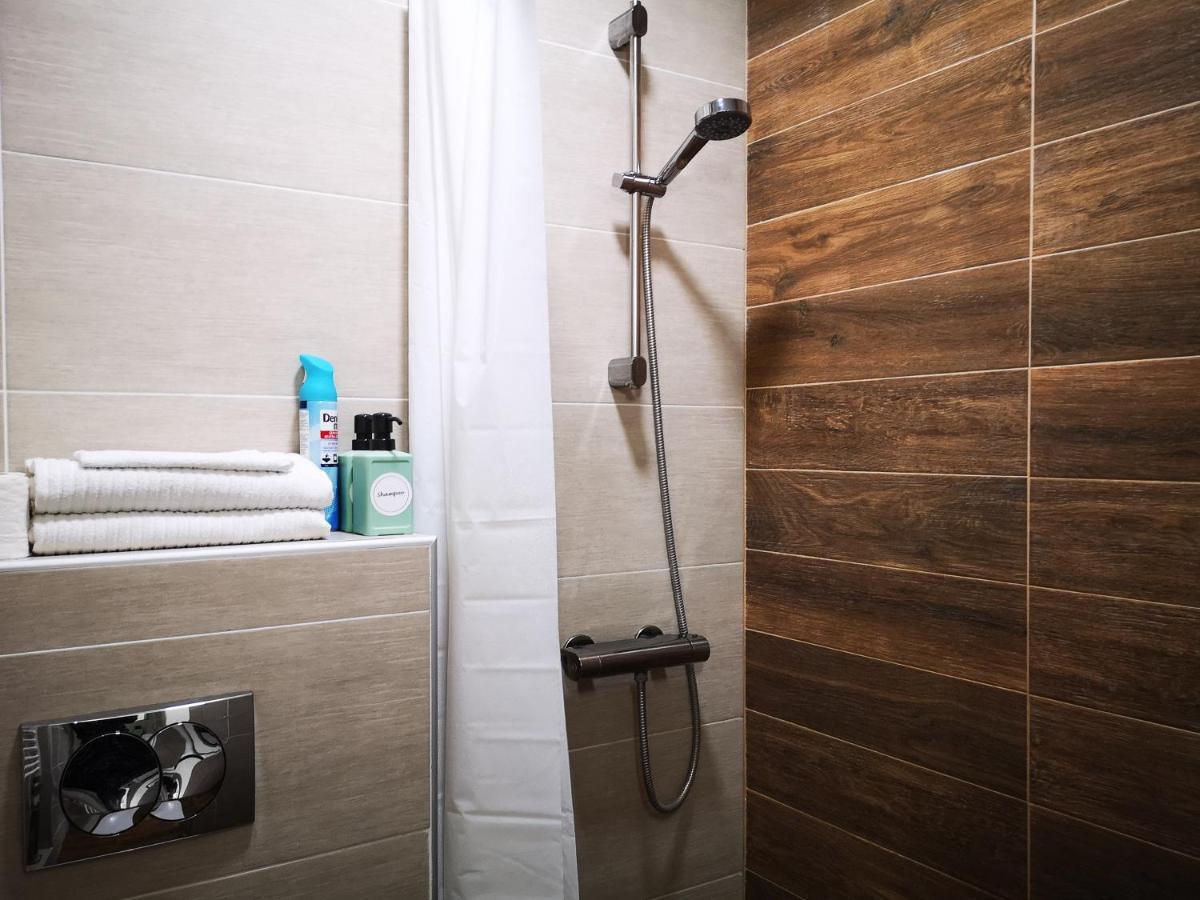 Filinhome Papa Studio 1 Novi Sad Luaran gambar